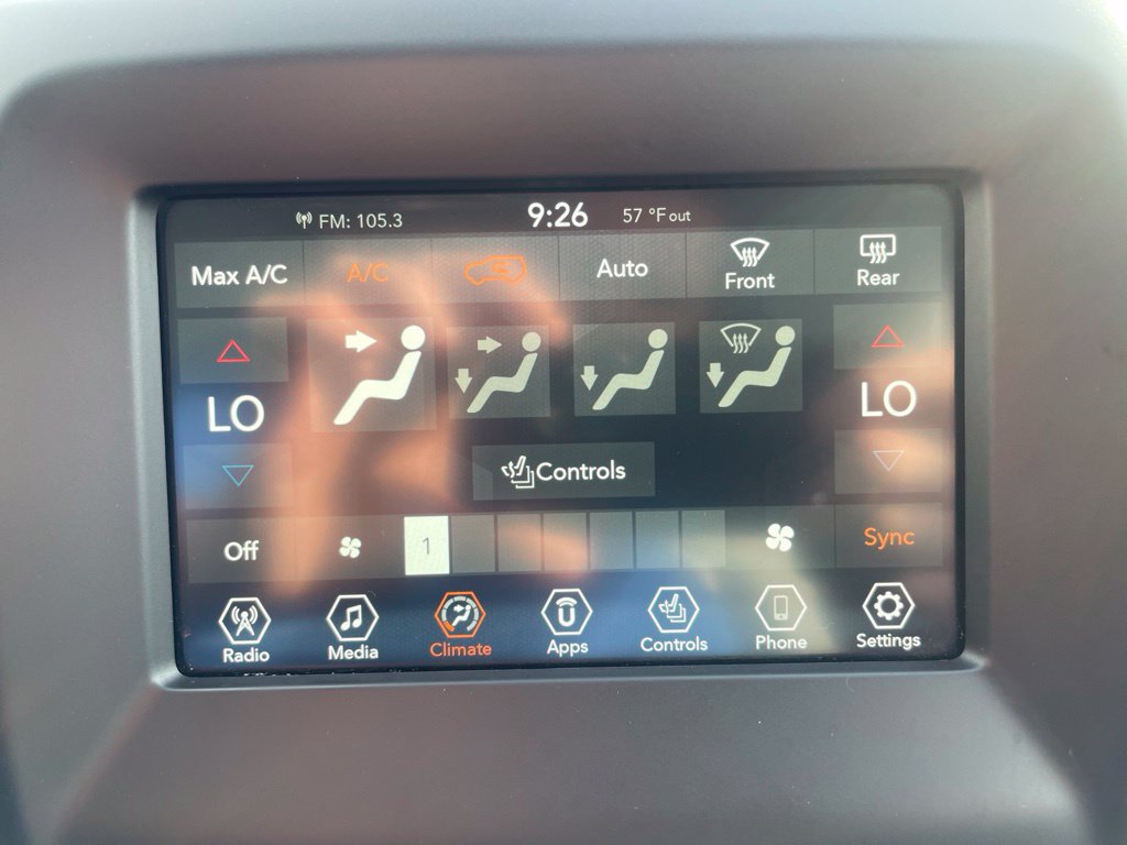Used 2018 Jeep Compass Latitude w/ Popular Equipment Group AWD/4WD image 23