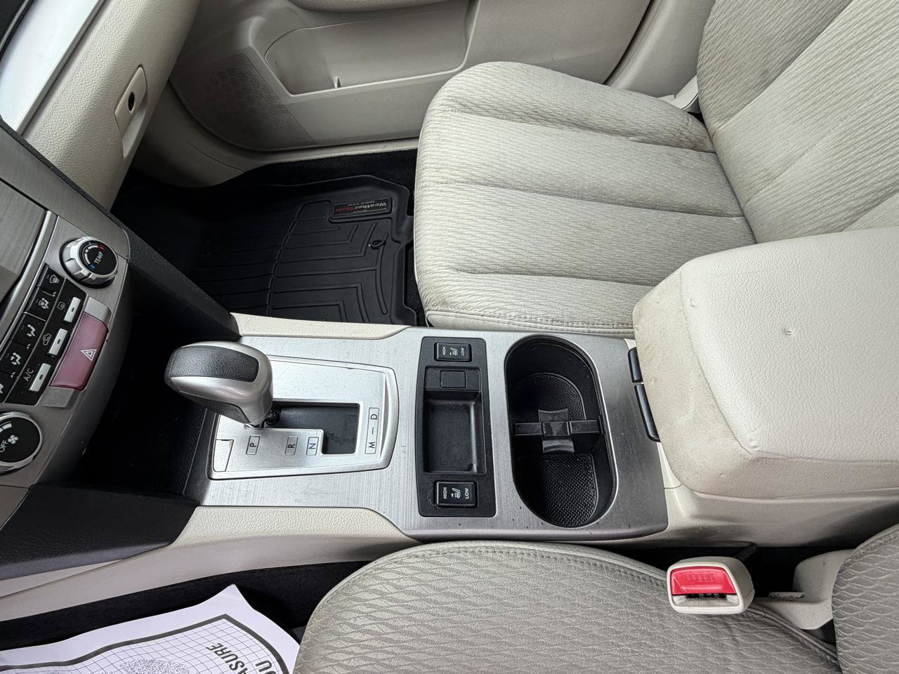 Used 2010 Subaru Outback 2.5i Premium AWD/4WD image 14