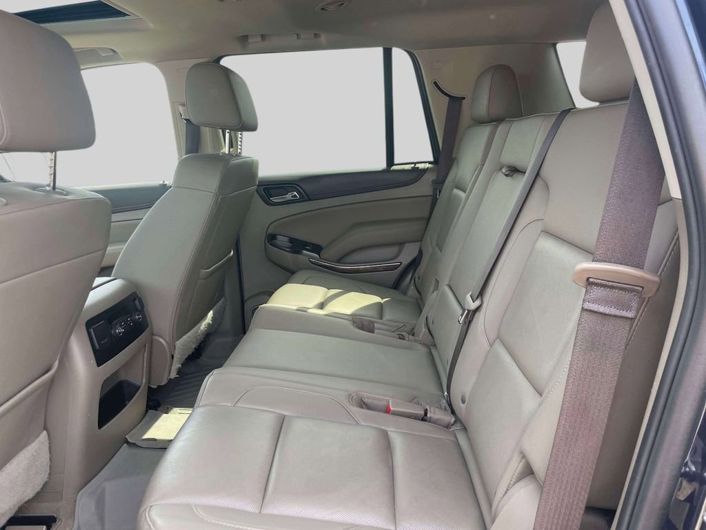 Used 2017 GMC Yukon SLT w/ Enhanced Security Package AWD/4WD image 10