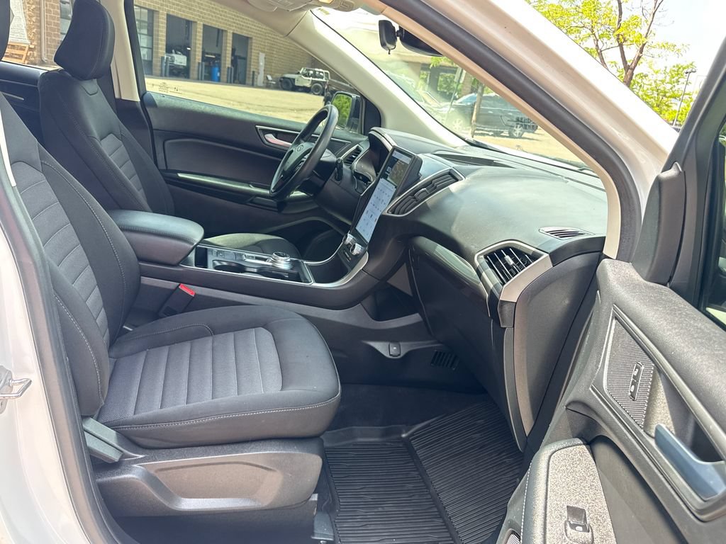 Certified 2023 Ford Edge SE w/ Black Appearance Package AWD/4WD image 29