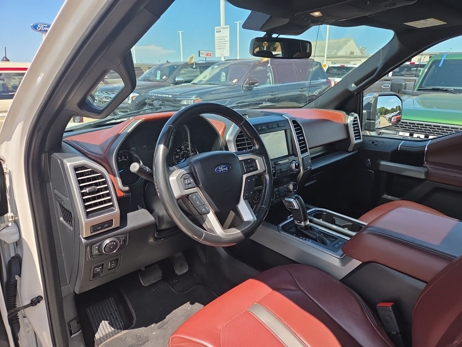 Used 2019 Ford F150 Platinum w/ Equipment Group 701A Luxury AWD/4WD image 10