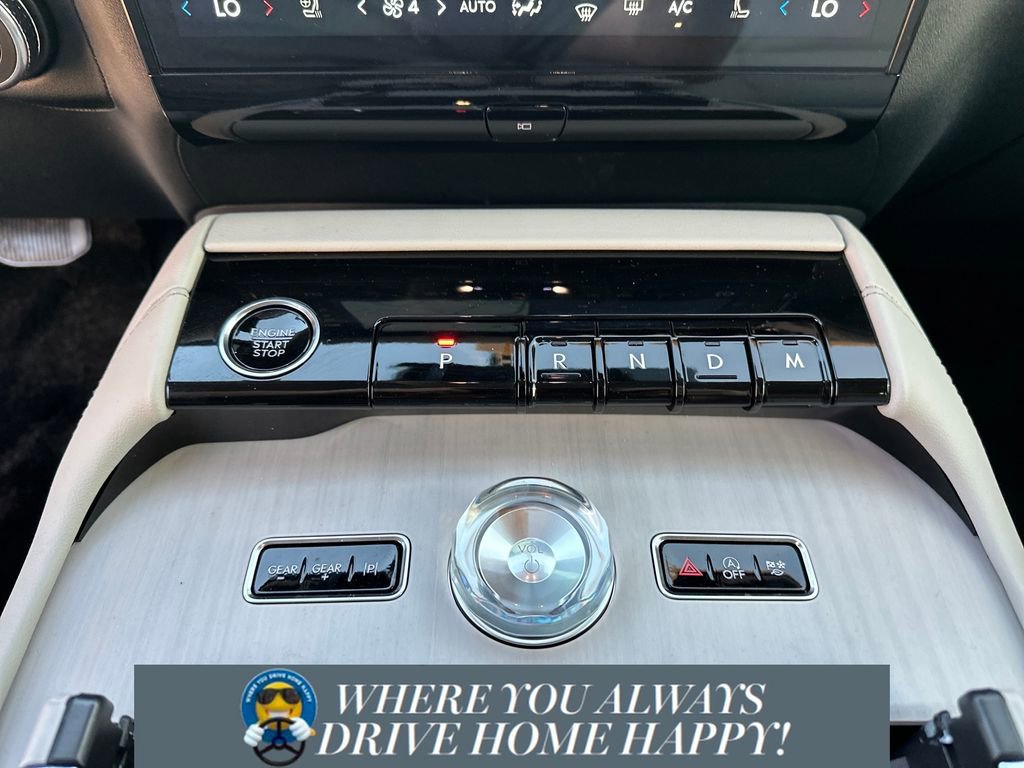 New 2026 Lincoln Navigator Premiere image 16