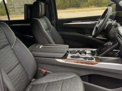 New 2026 Cadillac Escalade Platinum Sport w/ LPO, ONYX Package AWD/4WD image 24