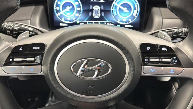 Used 2023 Hyundai Tucson Limited image 16