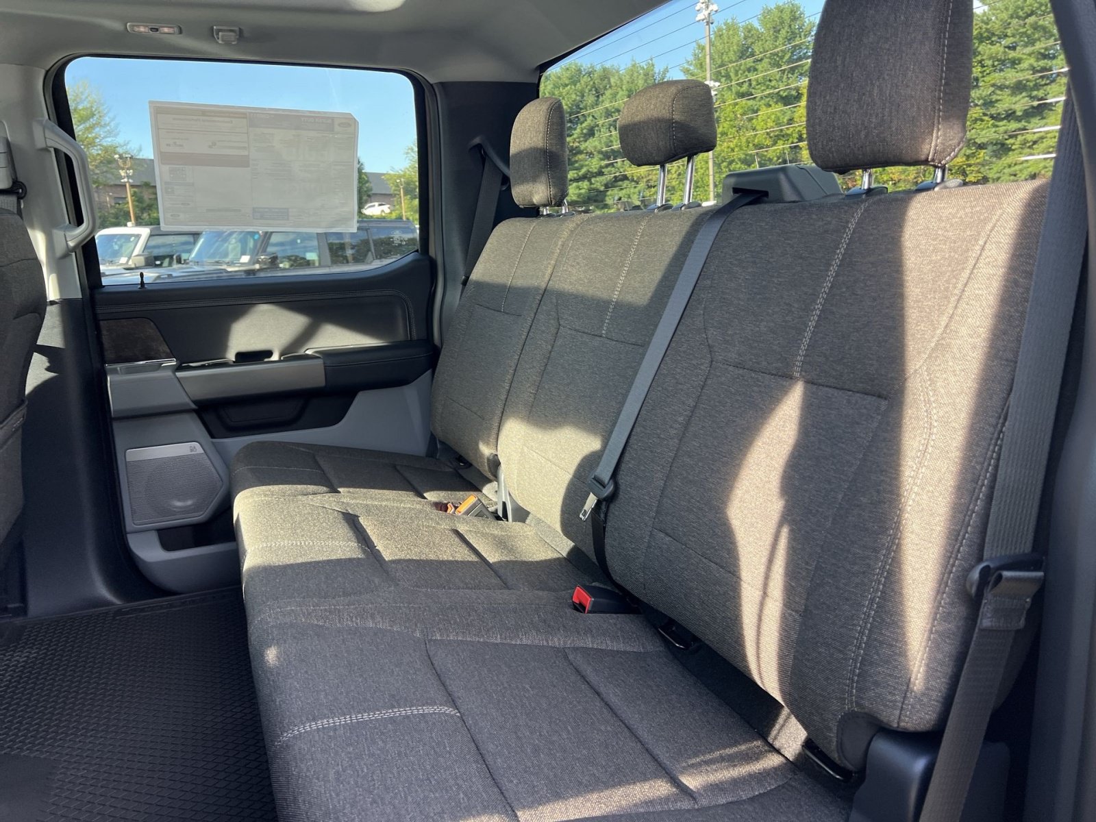 New 2027 Ford F250 XLT w/ XLT Premium Package AWD/4WD image 25