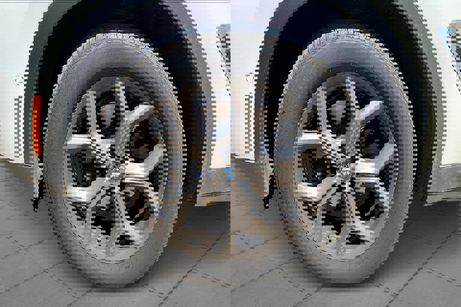 New 2024 BMW X3 sDrive30i w/ Convenience Package image 12