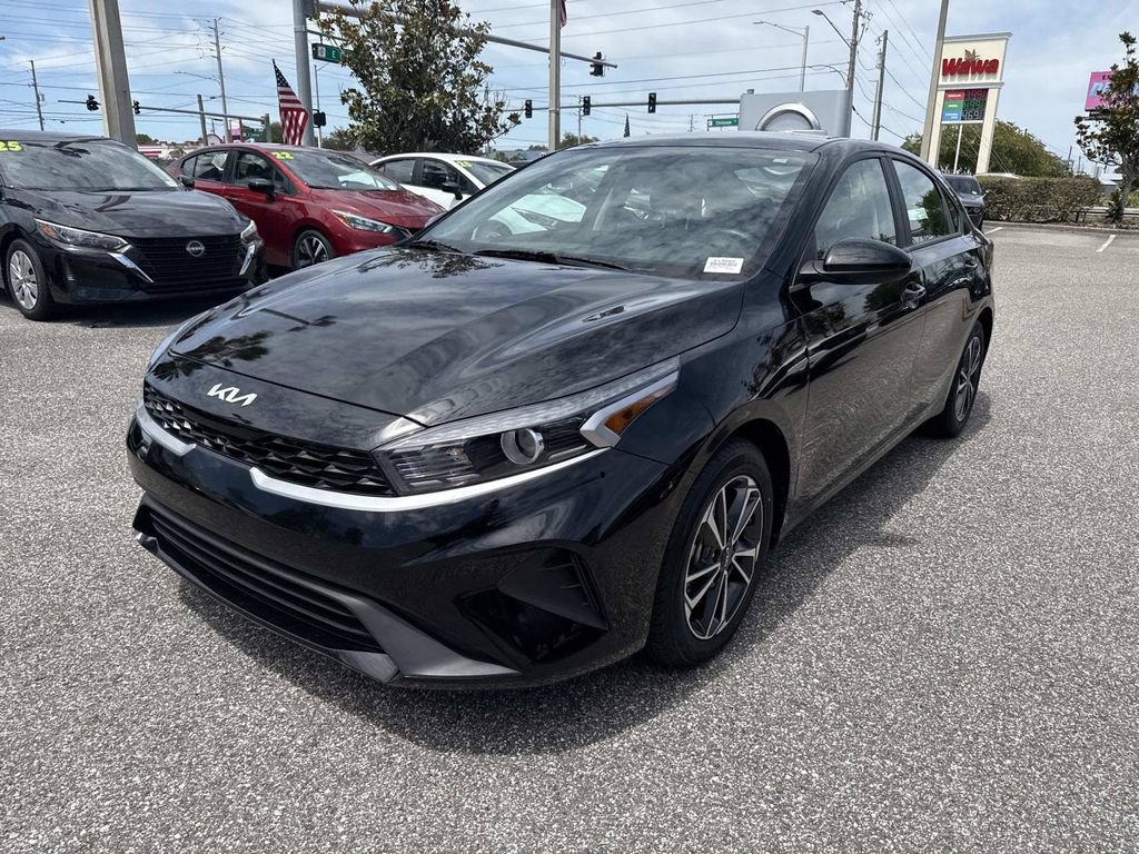 Used 2024 Kia Forte LXS FWD image 8