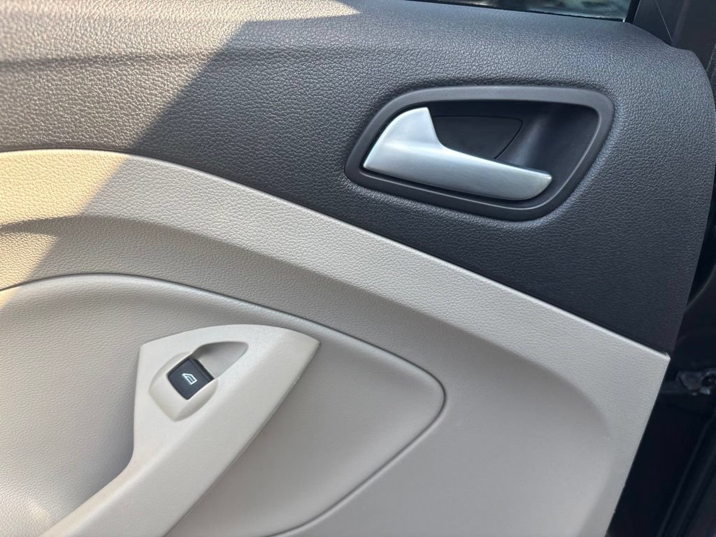 Used 2017 Ford Escape SE AWD/4WD image 22