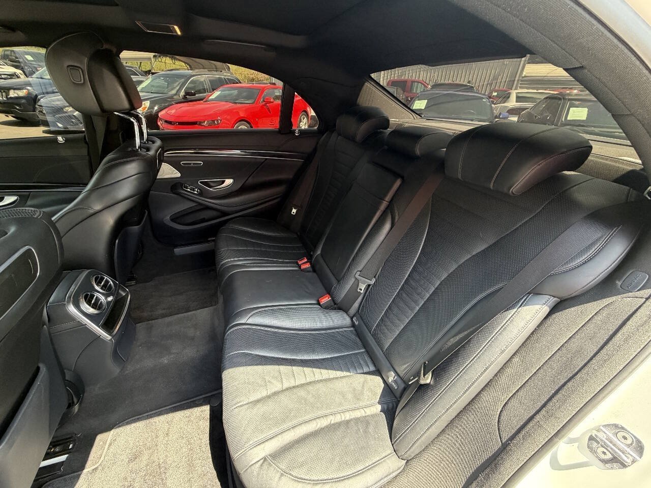 Used 2019 Mercedes-Benz S 560 4MATIC Sedan image 24