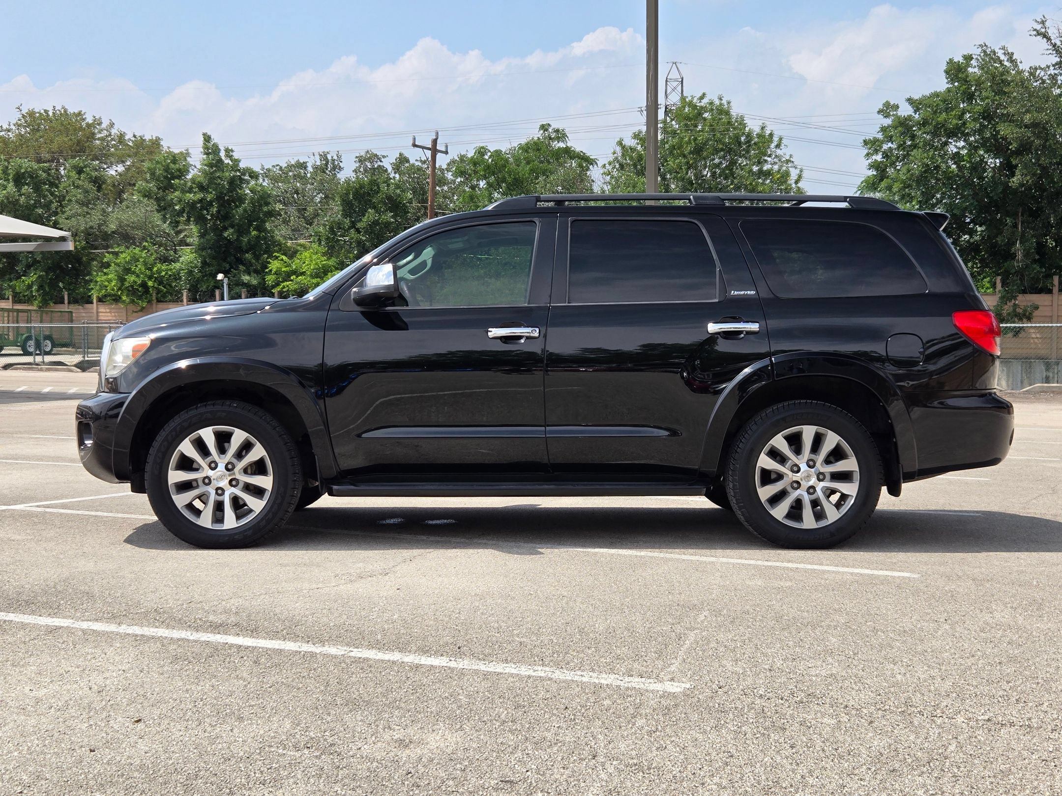 Used 2015 Toyota Sequoia Limited RWD image 7