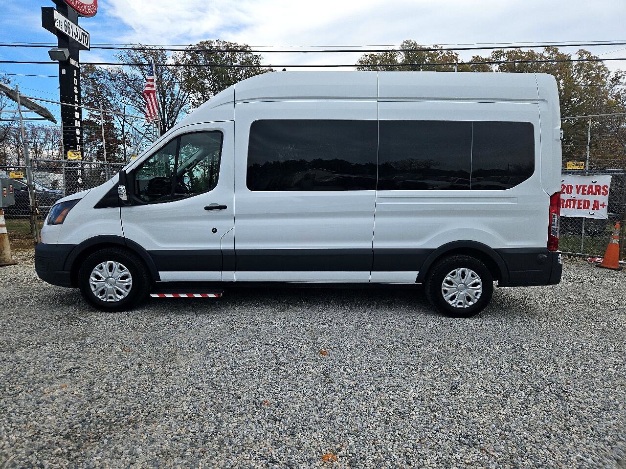 Used 2020 Ford Transit 350 XL image 3
