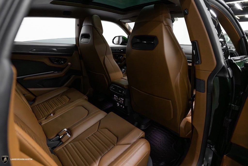 New 2025 Lamborghini Urus SE image 47