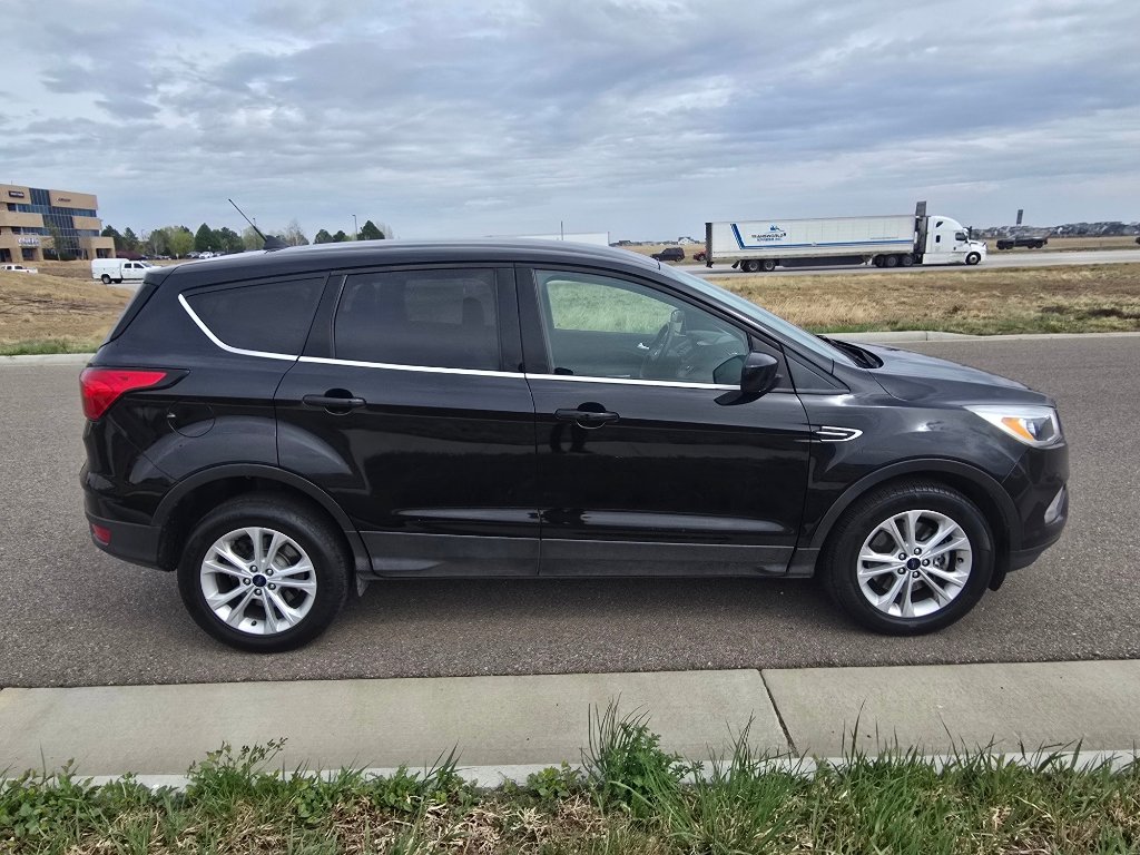 Used 2019 Ford Escape SE image 6