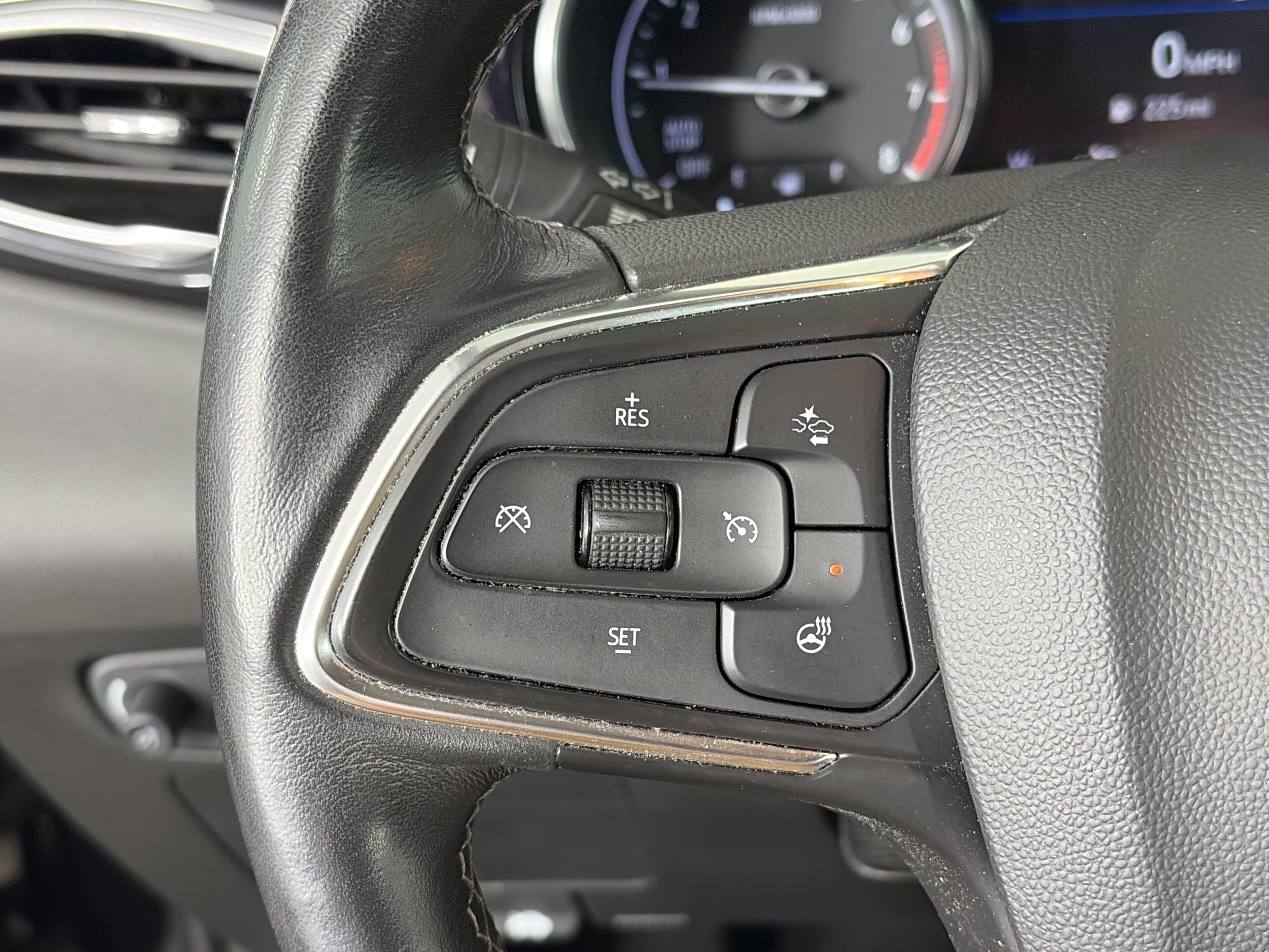 Used 2021 Buick Encore GX Essence w/ Sport Touring Package AWD/4WD image 28