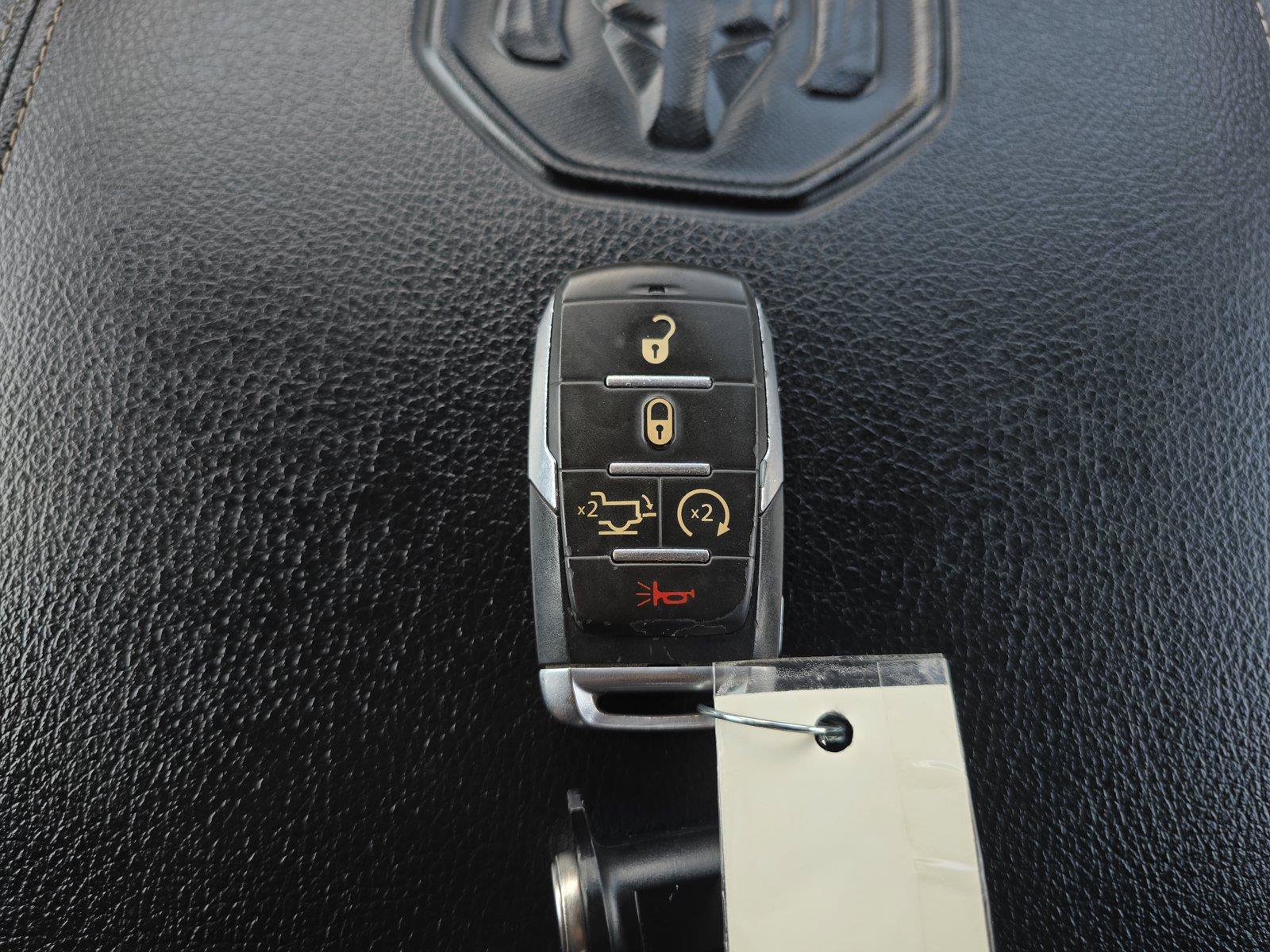 Used 2019 RAM 1500 Laramie AWD/4WD image 28