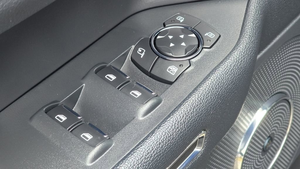 Used 2022 Ford Expedition Max Limited image 26