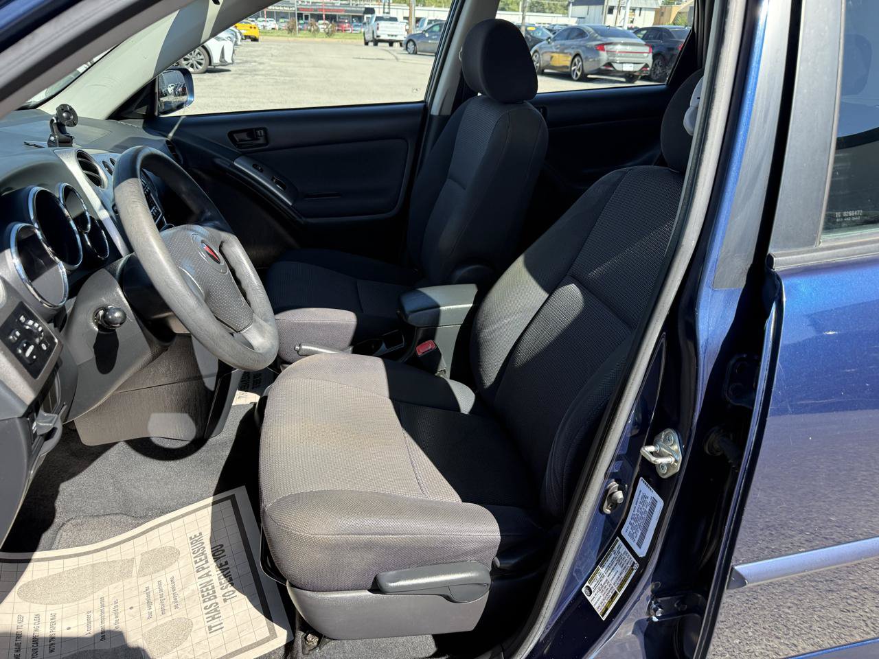 Used 2005 Pontiac Vibe w/ Power Group Value Package FWD image 9