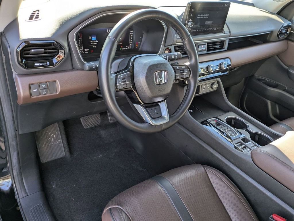 Certified 2023 Honda Pilot Elite image 5