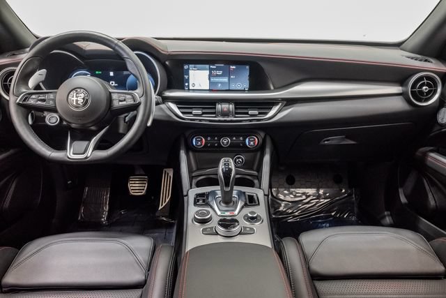 Used 2025 Alfa Romeo Stelvio Tributo Italiano w/ Driving Assist Package AWD/4WD image 26