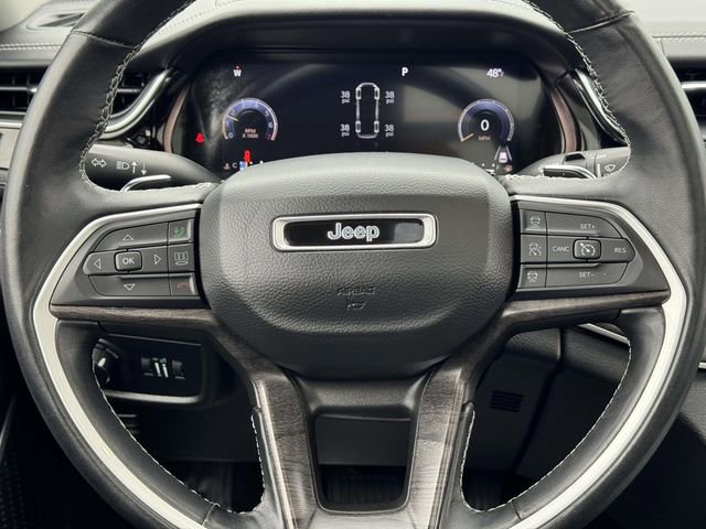 Used 2022 Jeep Grand Cherokee L Limited w/ Luxury Tech Group II image 23