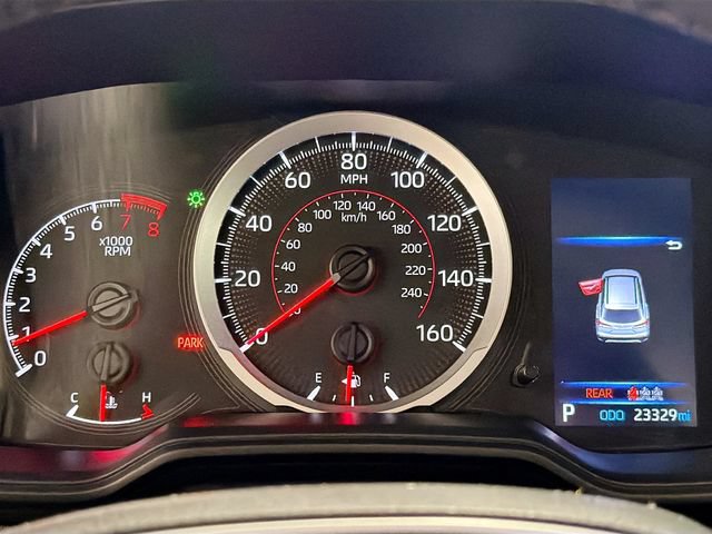 Certified 2022 Toyota Corolla Cross LE w/ Moonroof Package AWD/4WD image 10