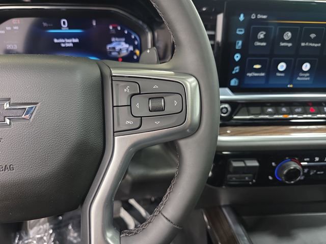 Used 2025 Chevrolet Silverado 1500 LT Trail Boss w/ Convenience Package II AWD/4WD image 18