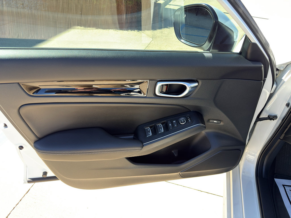 Used 2023 Honda Civic Touring image 13