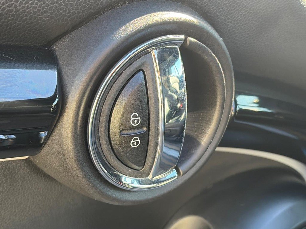 Used 2024 MINI Cooper S FWD image 21