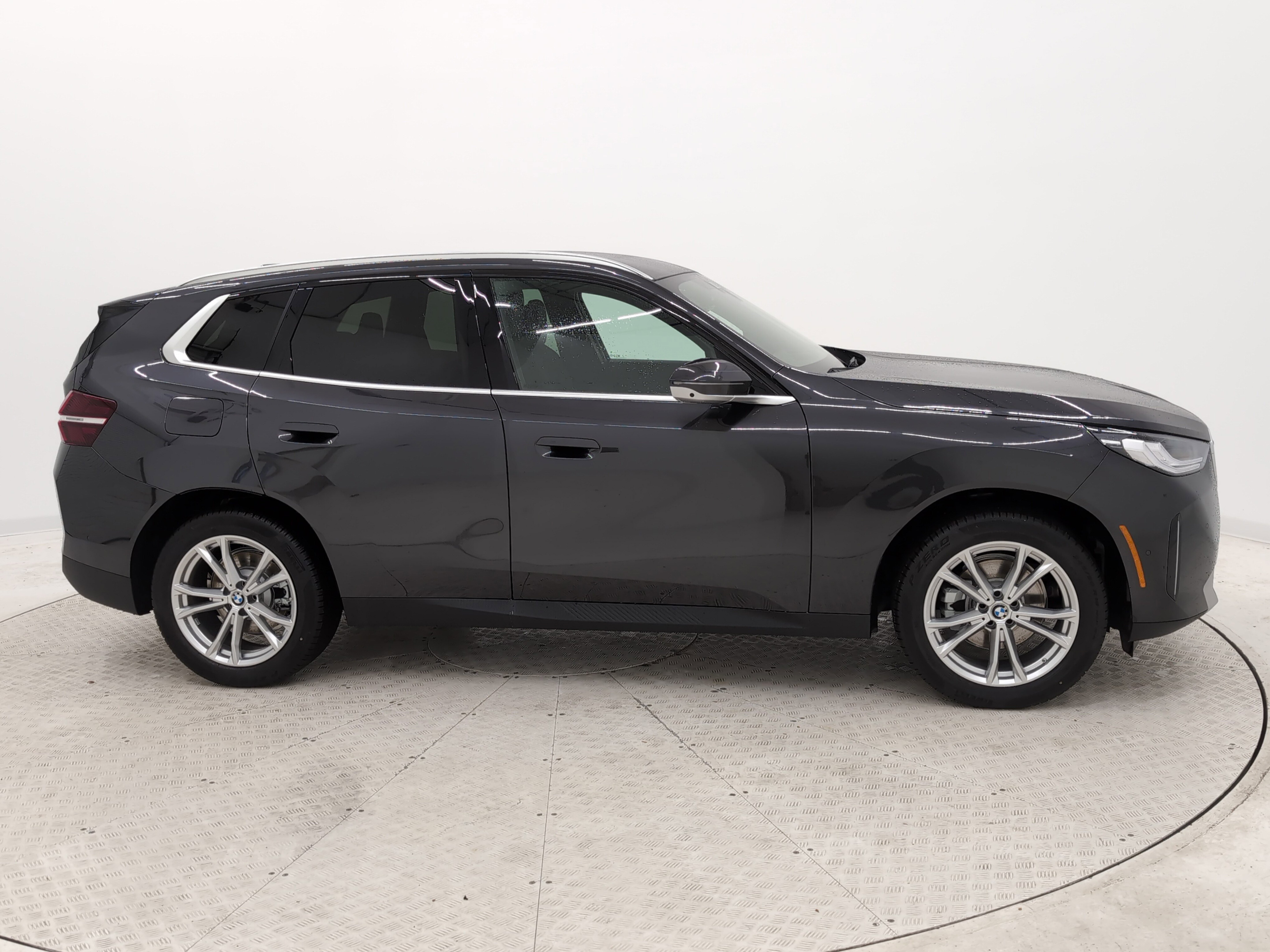 New 2025 BMW X3 xDrive30i w/ Premium Package image 9