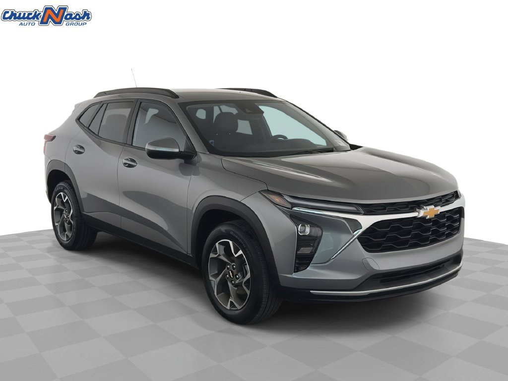 Used 2025 Chevrolet Trax LT