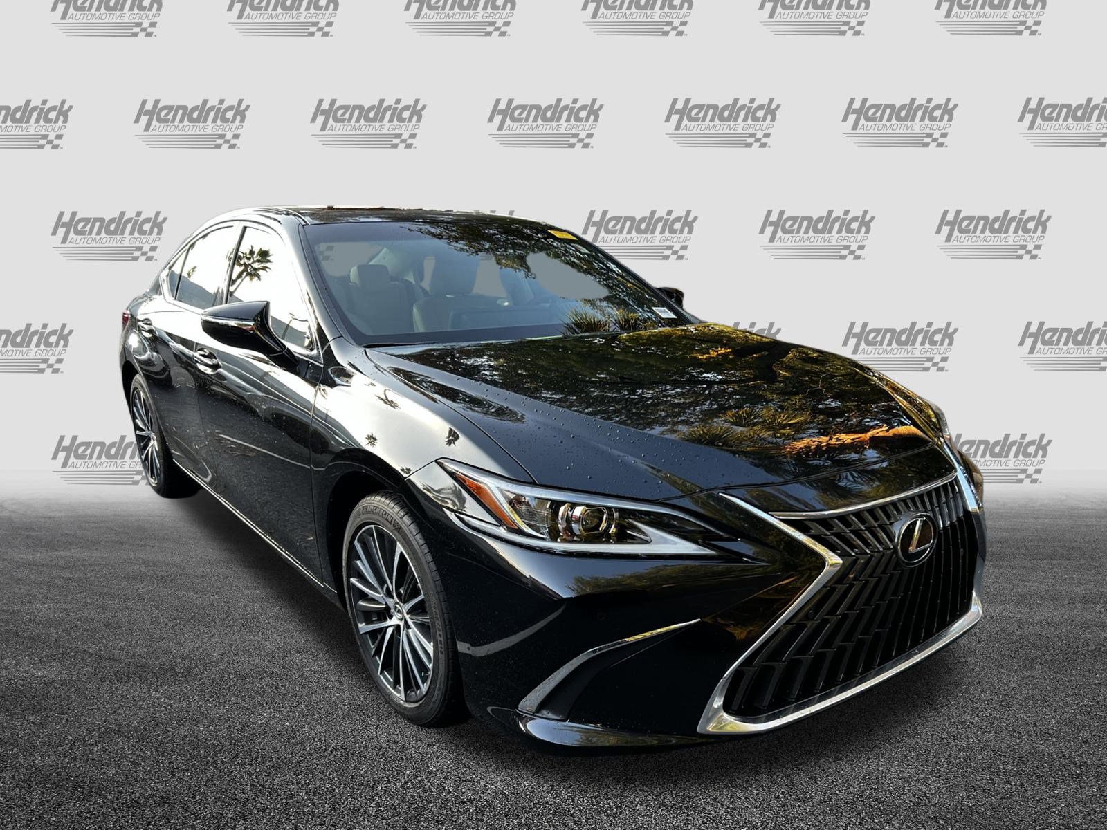 Certified 2025 Lexus ES 300h w/ Premium Package image 2