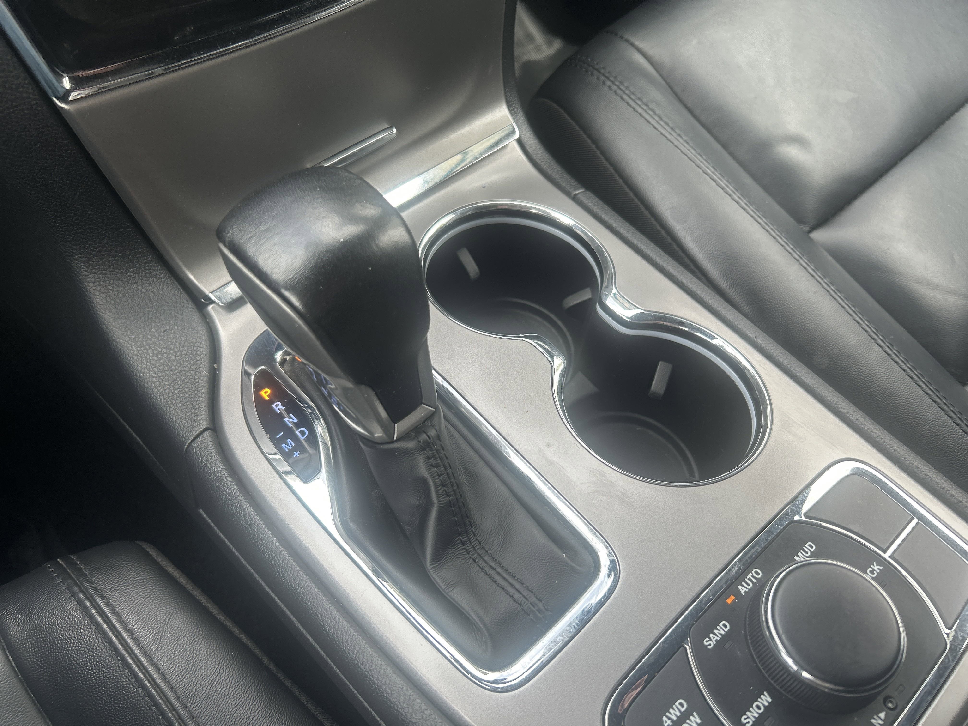 Used 2022 Jeep Grand Cherokee Limited image 25