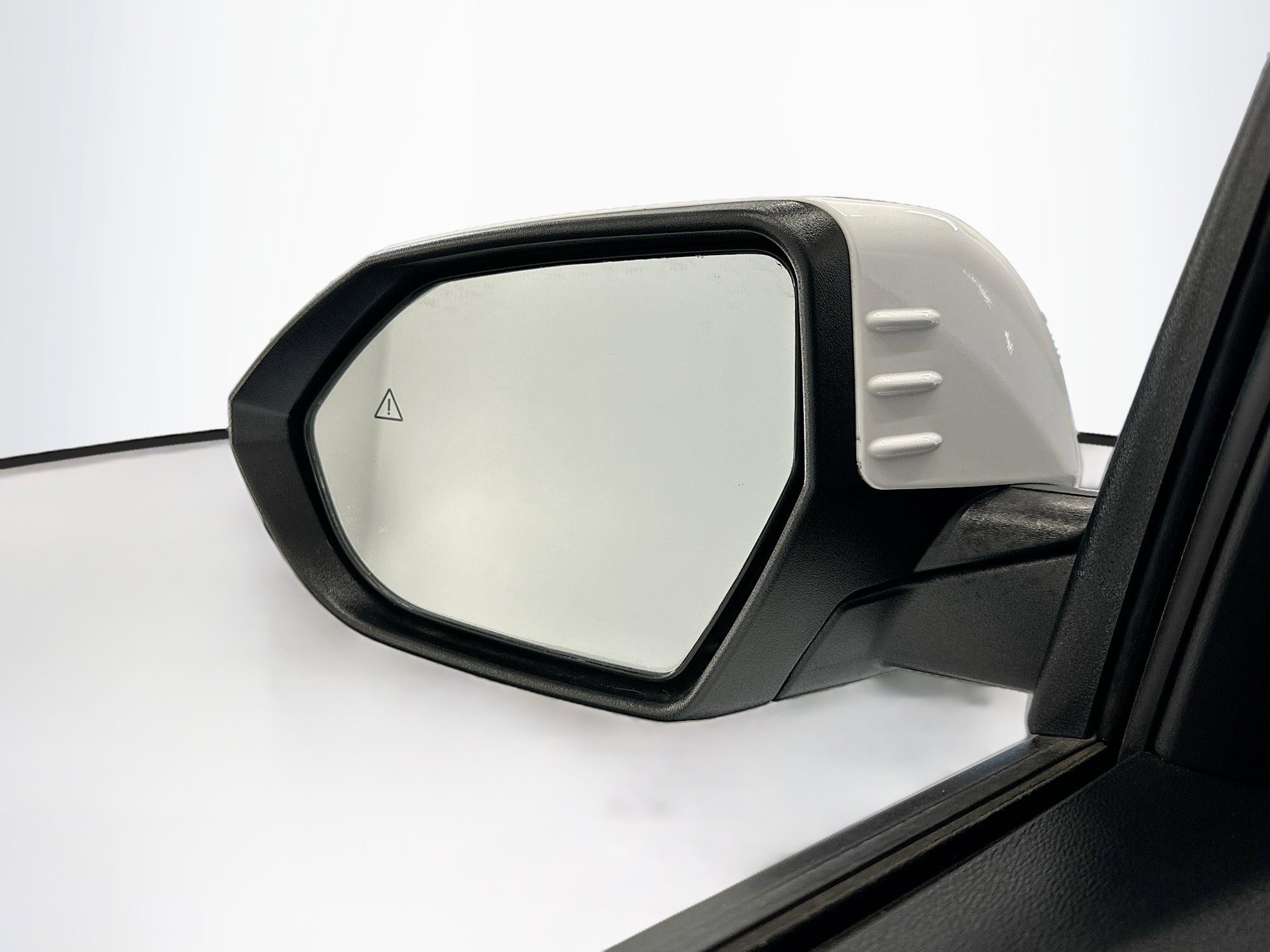 Used 2025 Hyundai Kona SEL AWD/4WD image 16