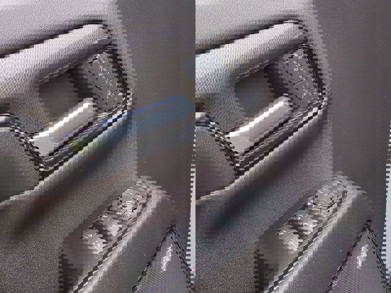 Certified 2024 GMC Sierra 2500 AT4 w/ AT4 Preferred Package image 15