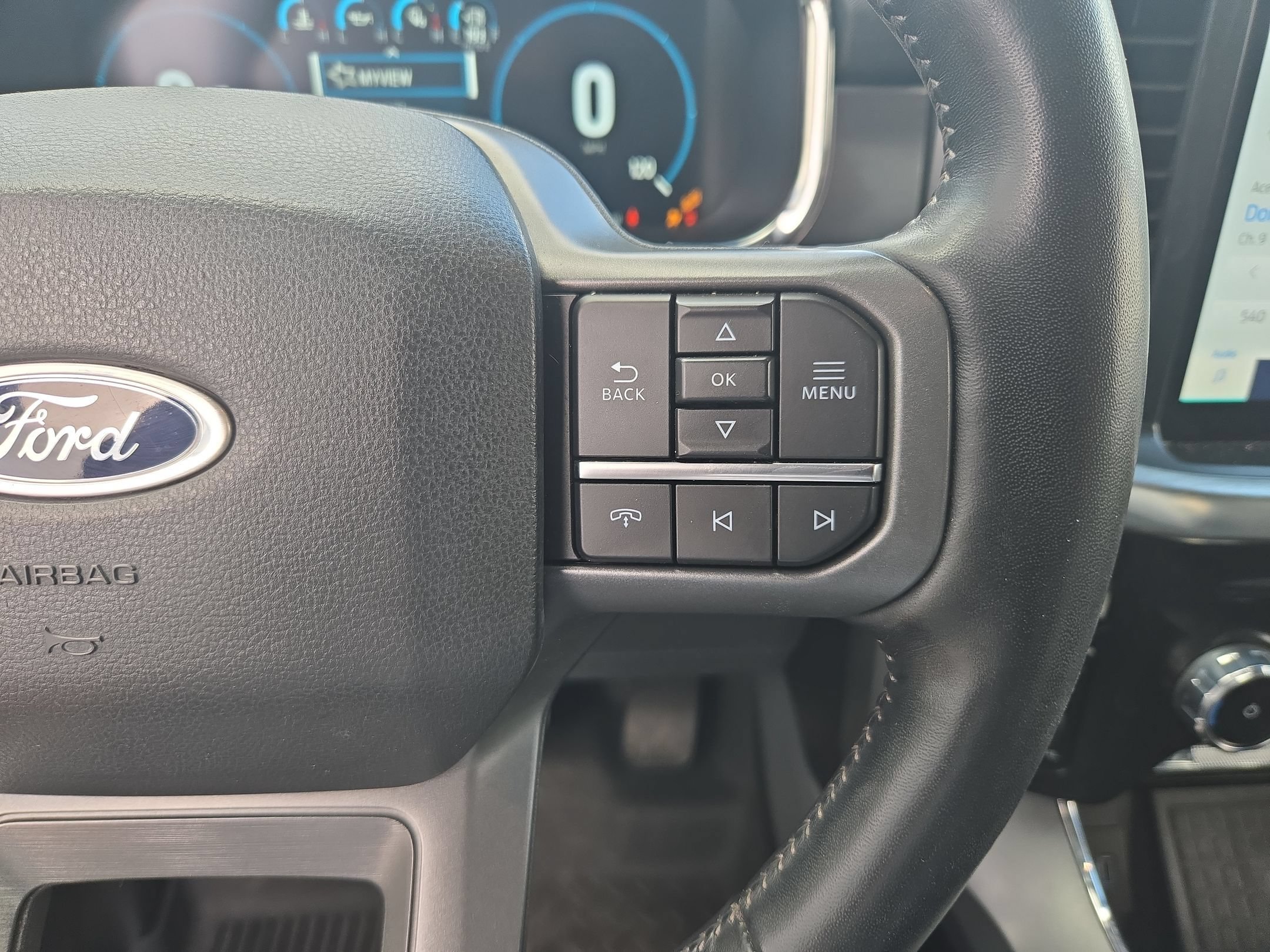 Used 2022 Ford F150 Lariat w/ Equipment Group 502A High AWD/4WD image 22