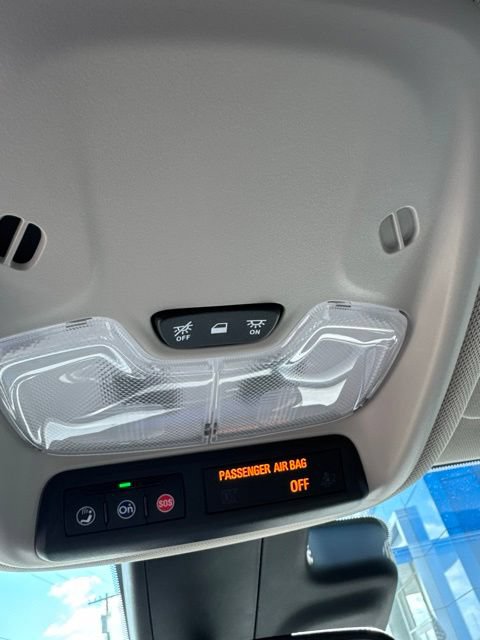 Used 2023 Buick Encore GX Preferred w/ Cold Weather Comfort Package FWD image 17