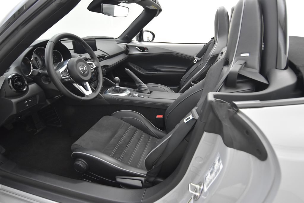 Used 2025 MAZDA MX-5 Miata Club w/ Brembo/BBS Recaro Package RWD image 24