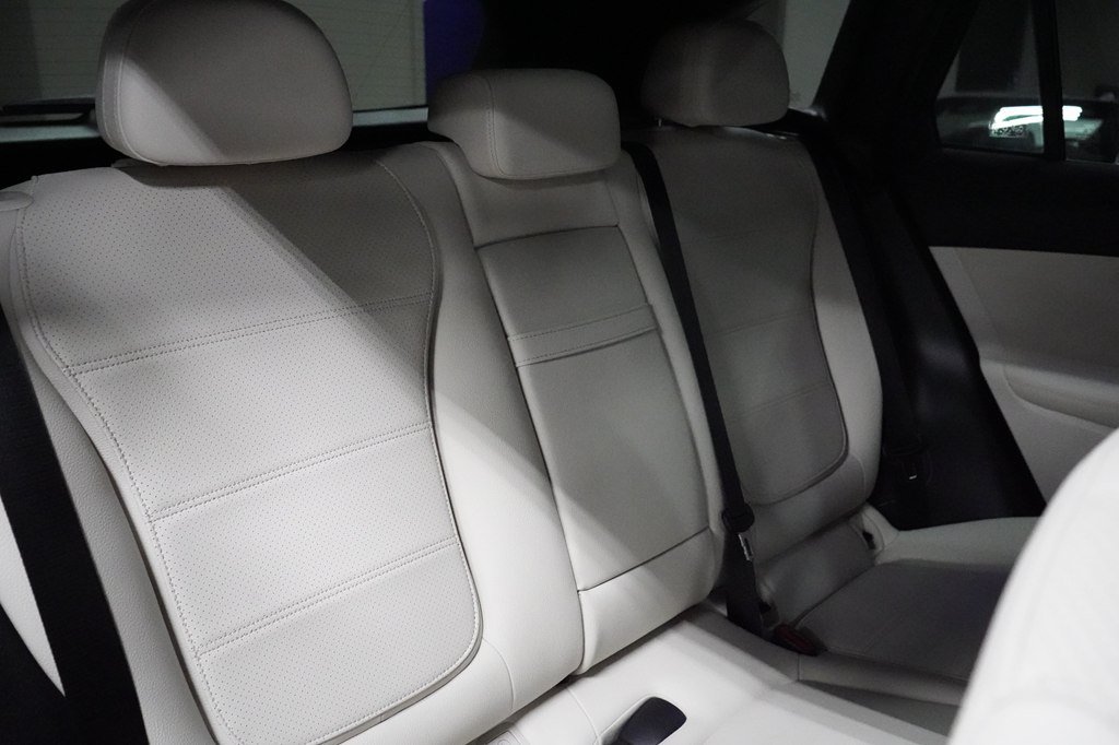 Used 2024 Mercedes-Benz GLC 300 4MATIC image 20