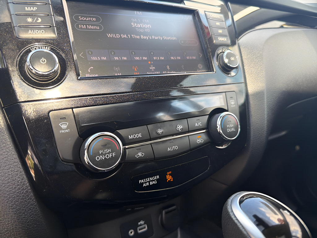 Used 2022 Nissan Rogue Sport SL w/ Premium Package AWD/4WD image 37