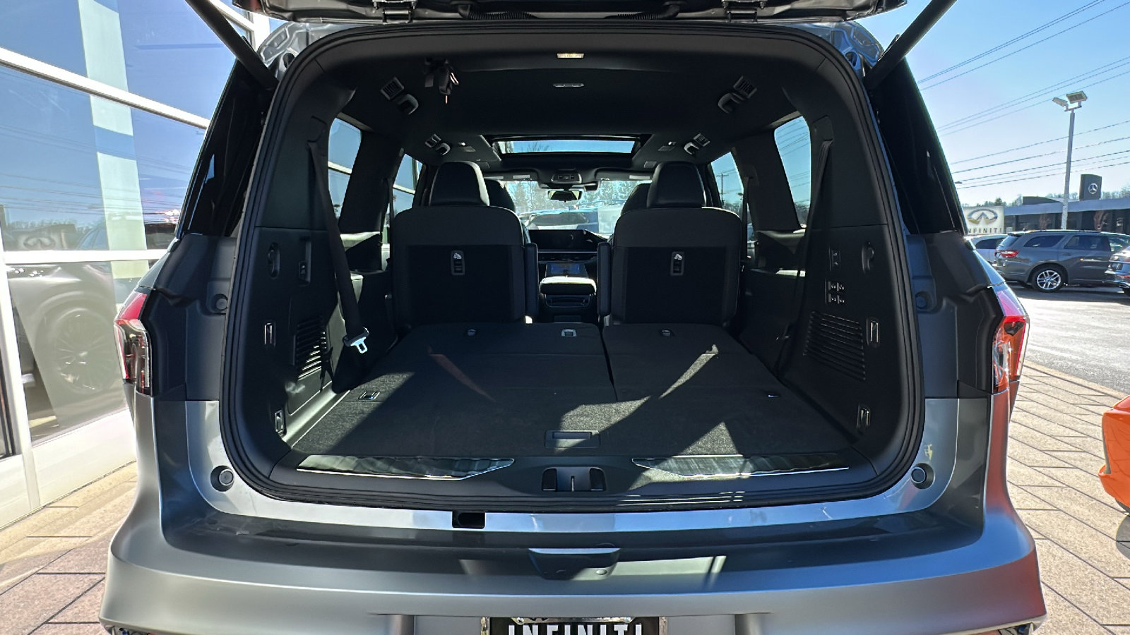 New 2026 INFINITI QX80 4WD image 6