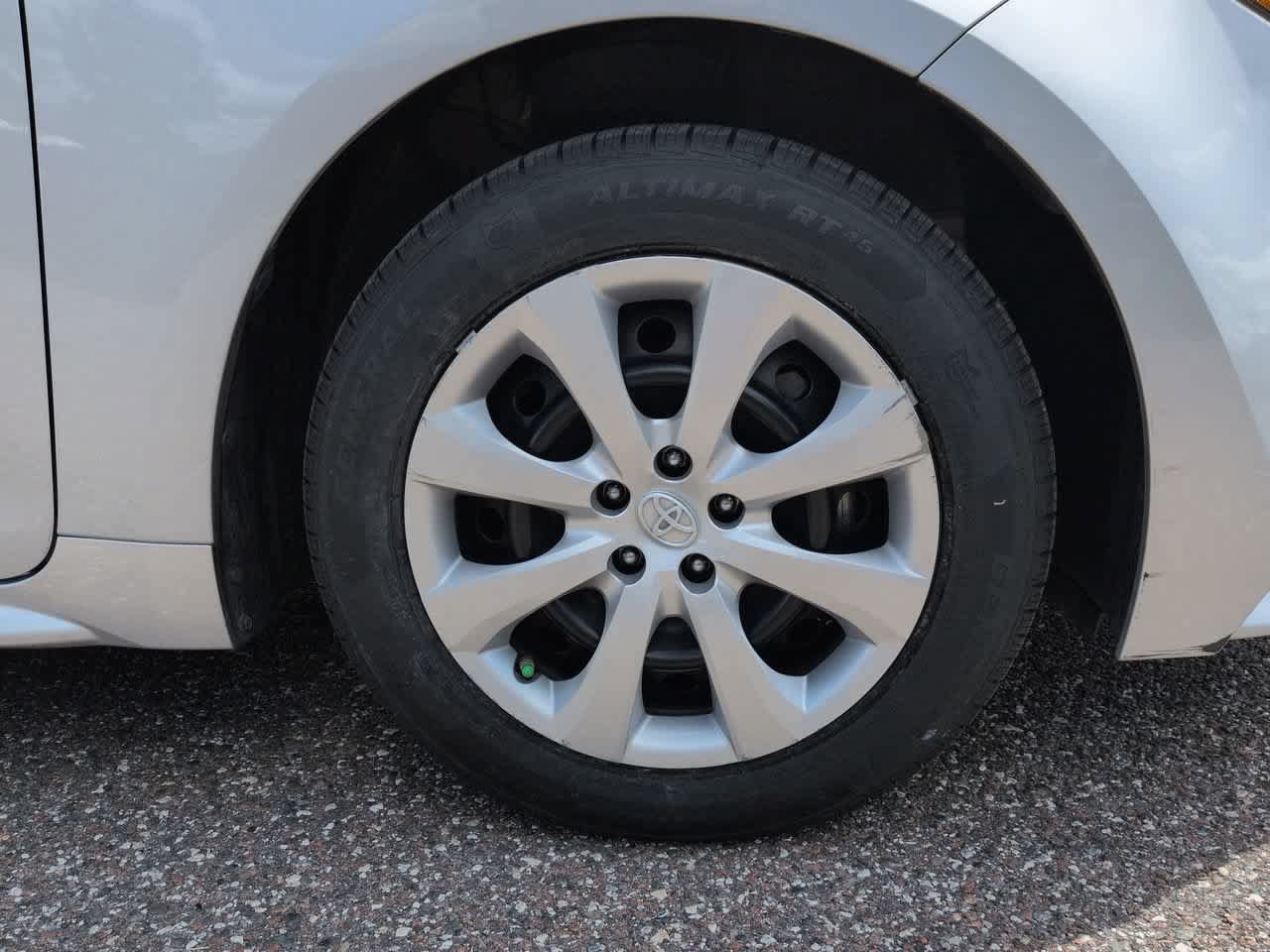 Certified 2022 Toyota Corolla LE FWD image 11
