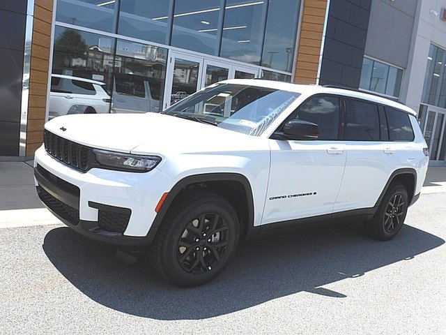 New 2025 Jeep Grand Cherokee L Altitude