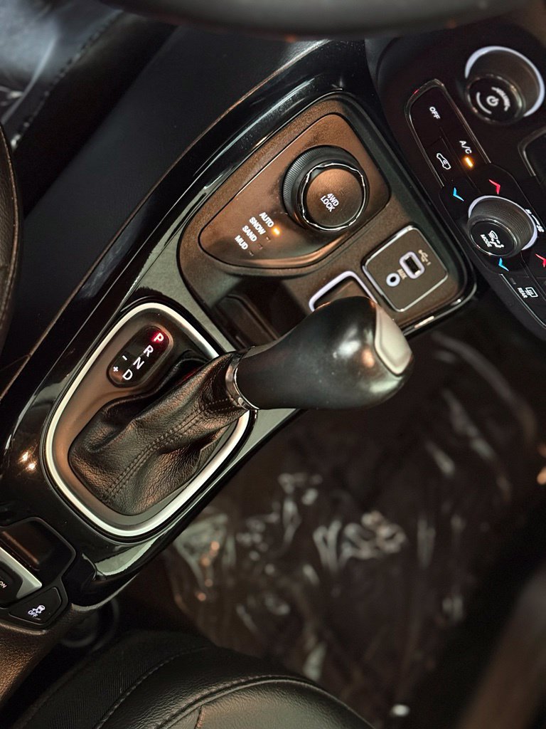Used 2019 Jeep Compass Latitude AWD/4WD image 14