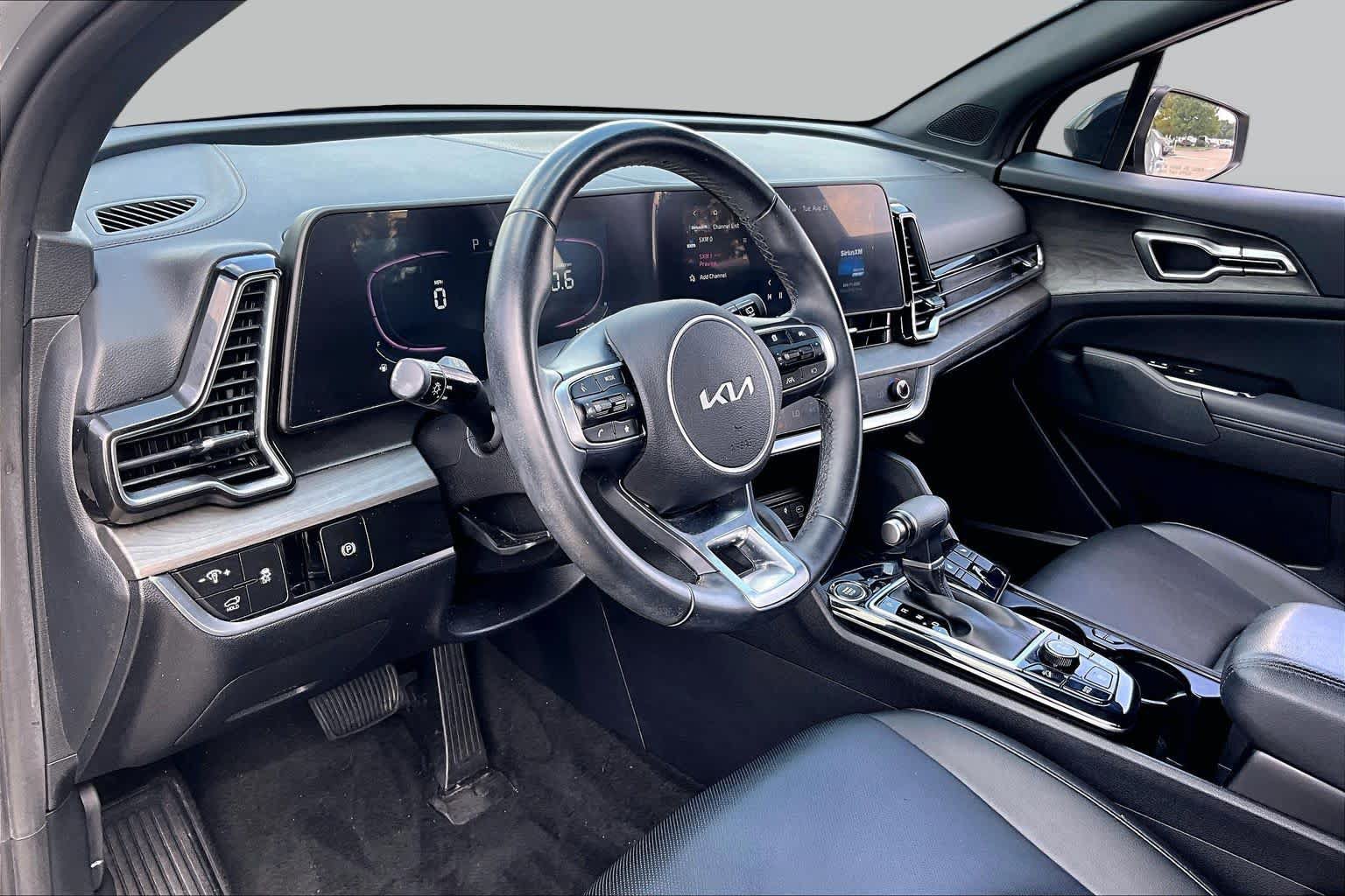 Used 2025 Kia Sportage X-Line w/ Premium Package AWD/4WD image 16