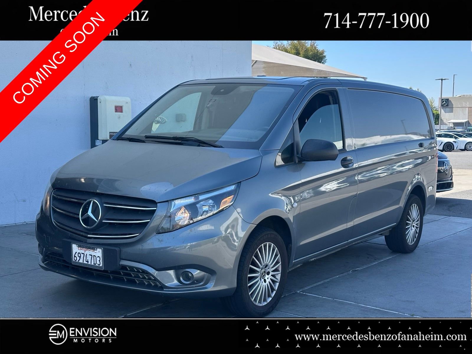 Used 2022 Mercedes-Benz Metris image 1