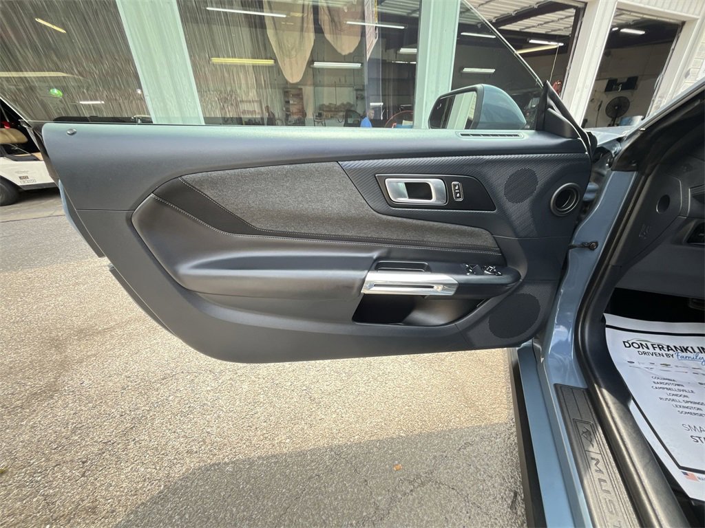 Used 2024 Ford Mustang Coupe image 13