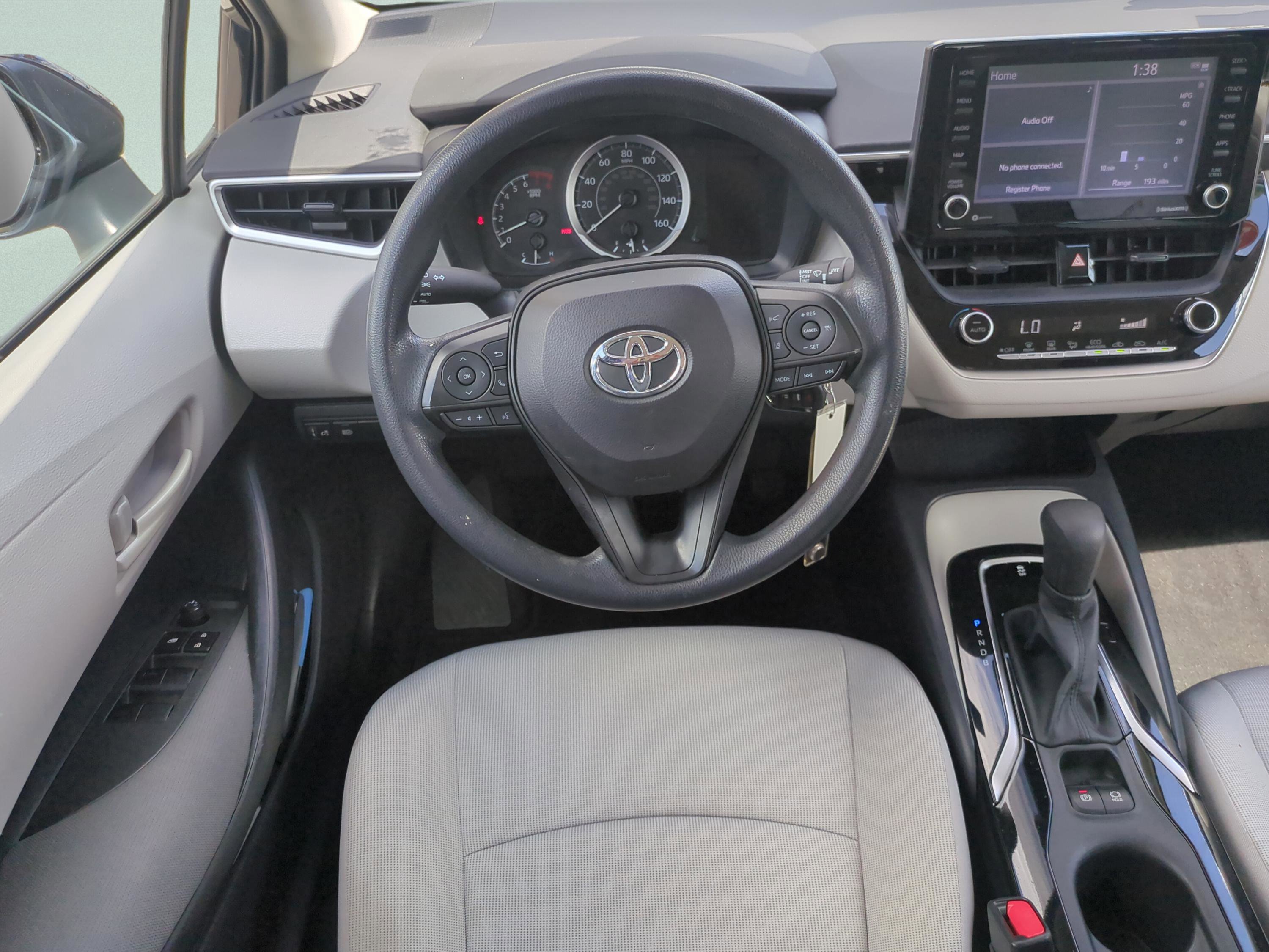 Used 2022 Toyota Corolla LE image 14