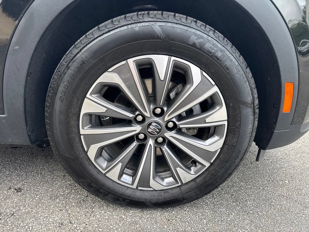 Used 2024 Buick Envision Preferred AWD/4WD image 36