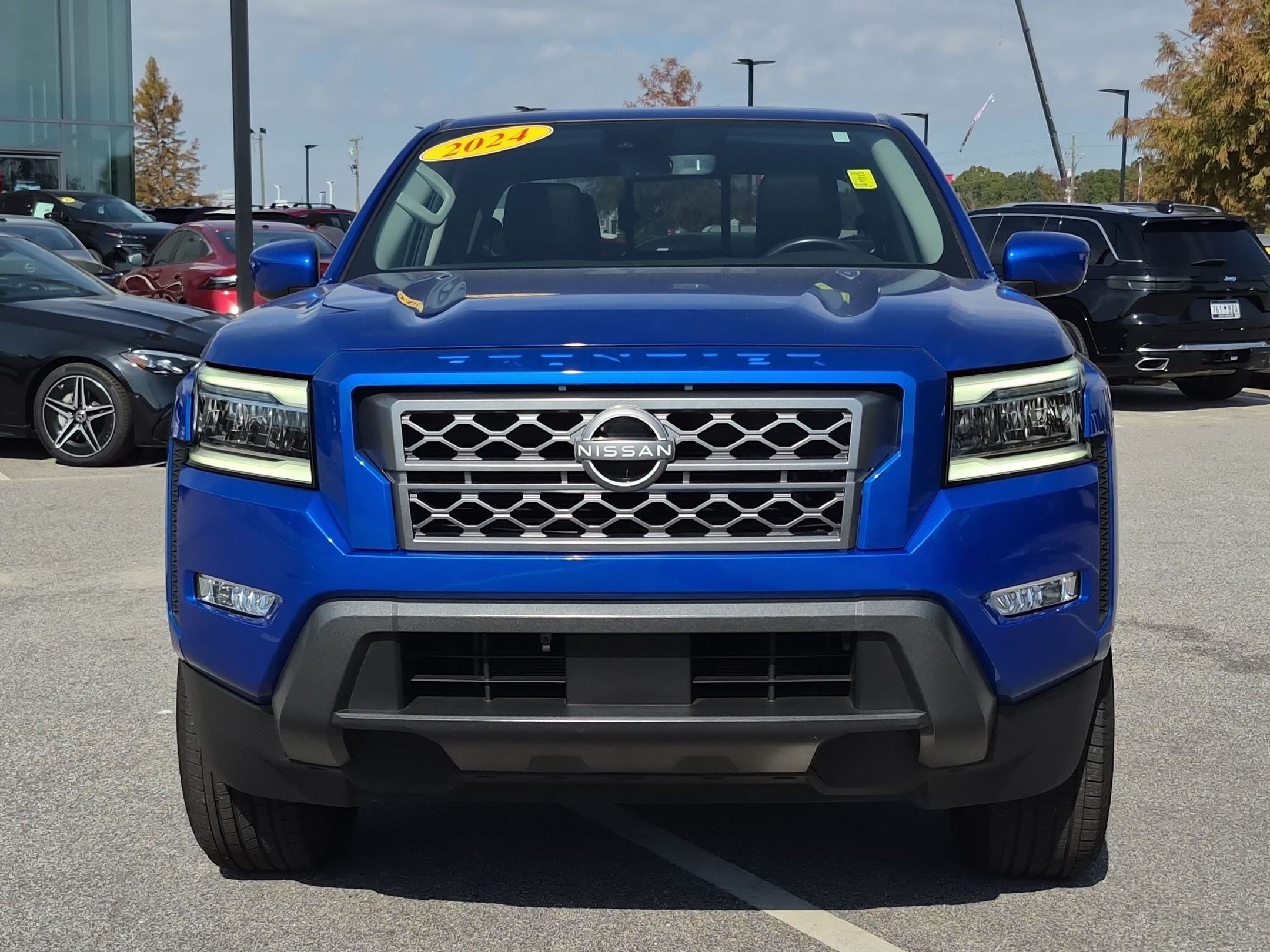 Certified 2024 Nissan Frontier SL w/ Technology Package RWD image 9