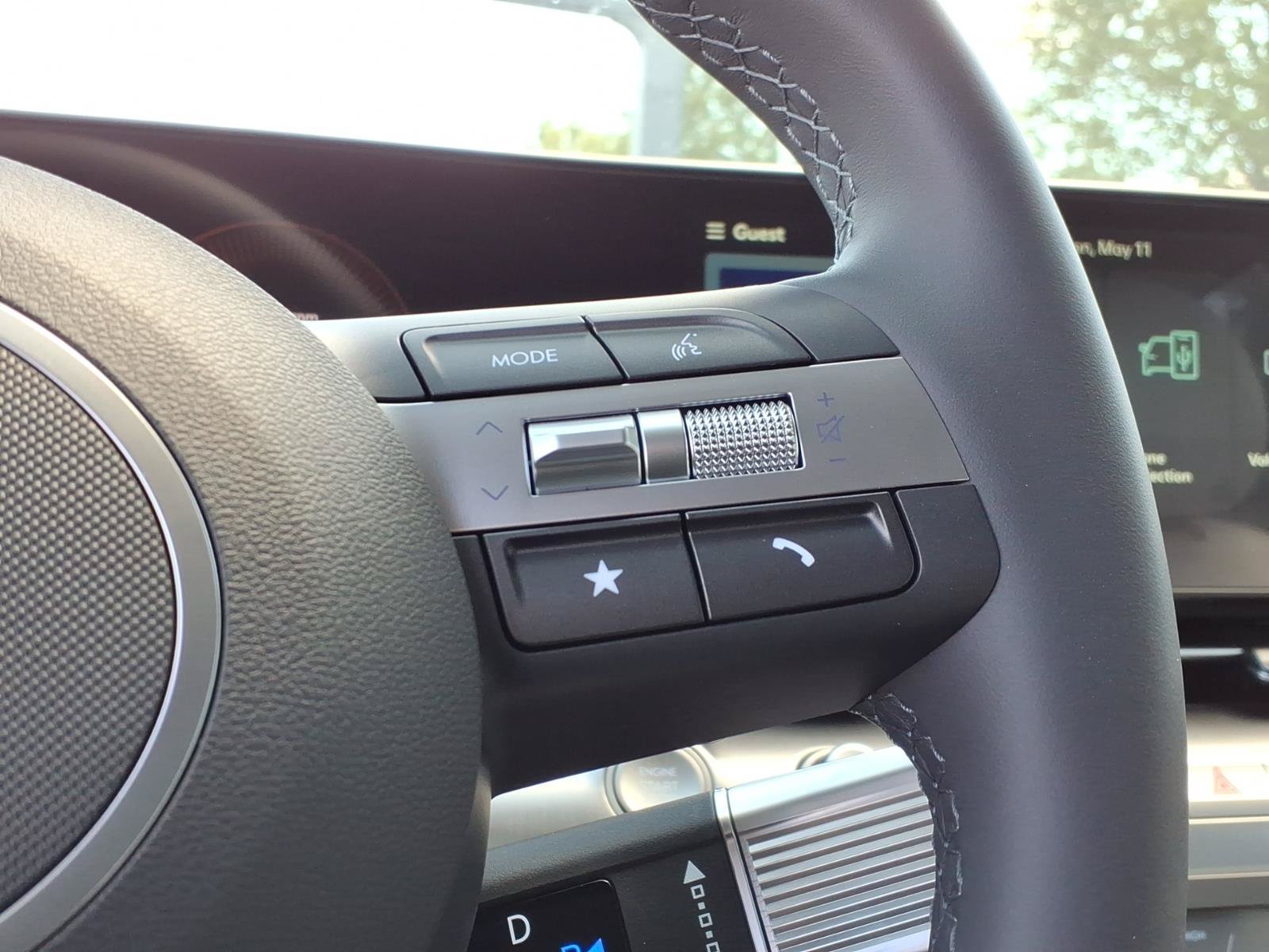 New 2026 Hyundai Kona SEL Premium AWD/4WD image 18